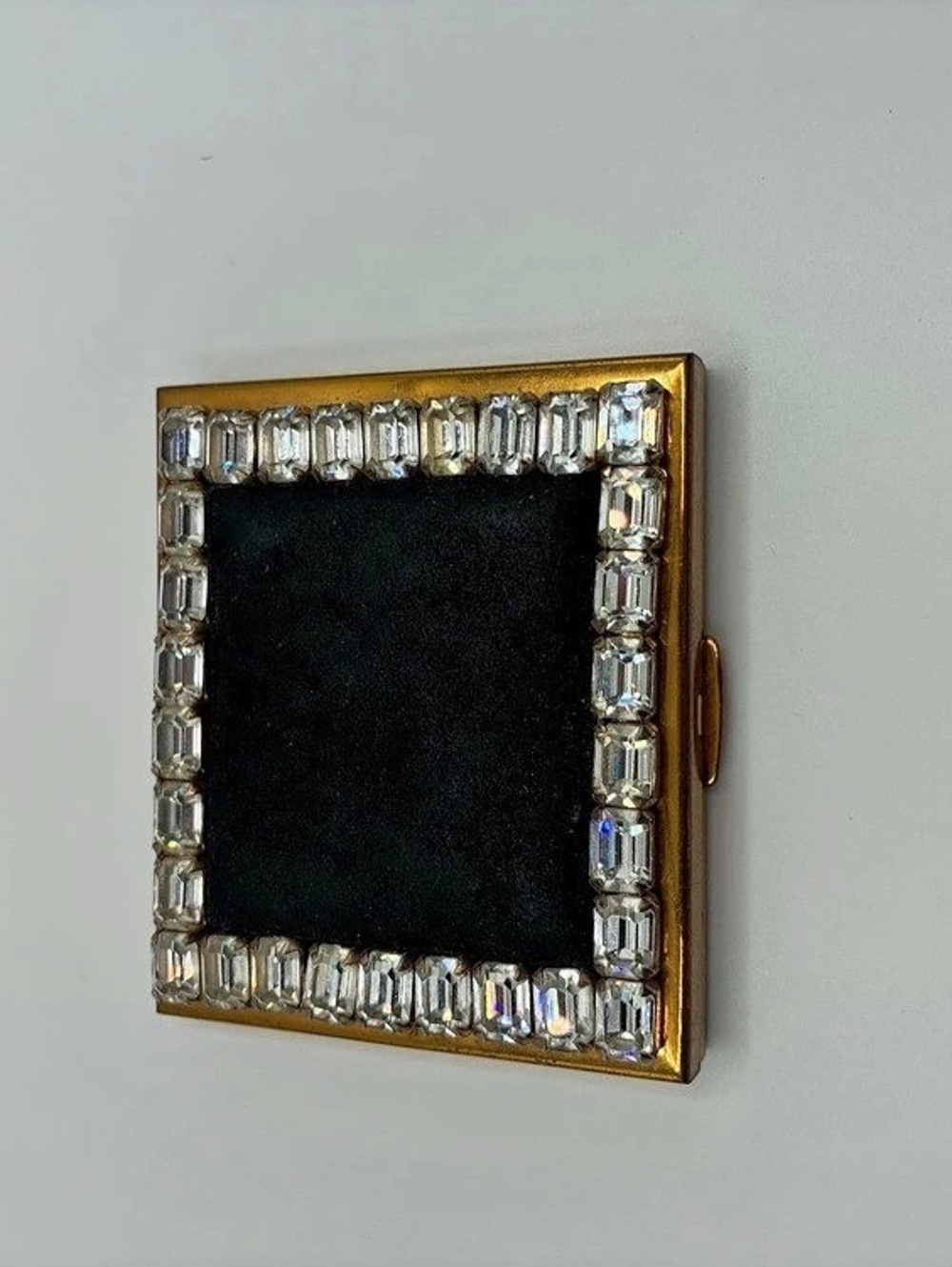 Stratton Jeweled Gold Blush Compact